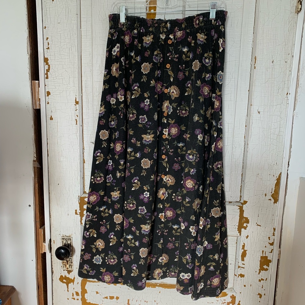 Floral flowy maxi skirt